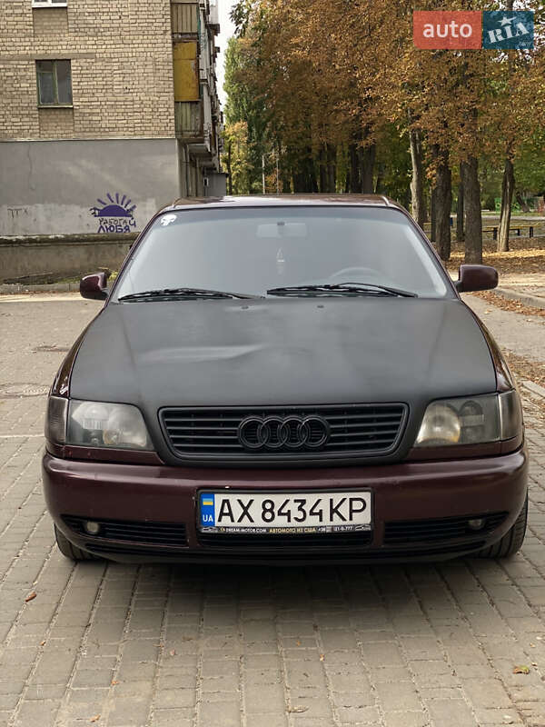 Седан Audi A6 1995 в 
