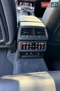 Седан Audi A6 2022 в 