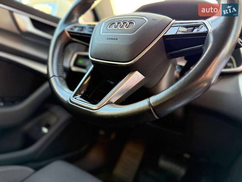 Универсал Audi A6 2020 в Киеве