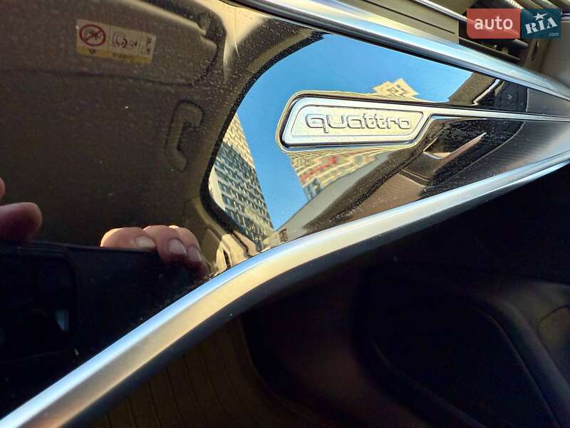 Универсал Audi A6 2020 в Киеве