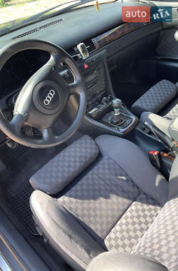 Универсал Audi A6 2000 в 