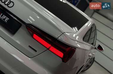 Седан Audi A6 2018 в 