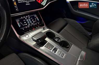 Седан Audi A6 2018 в 