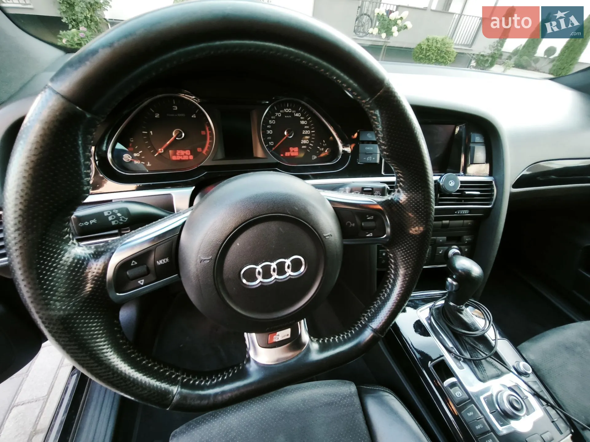 2010 Audi A6 - мініатюра 10