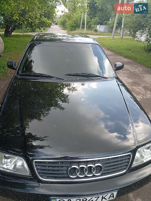 Седан Audi A6 1997 в Черкасах