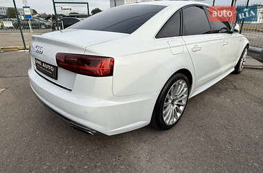 Седан Audi A6 2015 в 