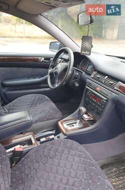 Универсал Audi A6 2001 в 