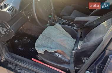 Универсал Audi A6 1995 в 