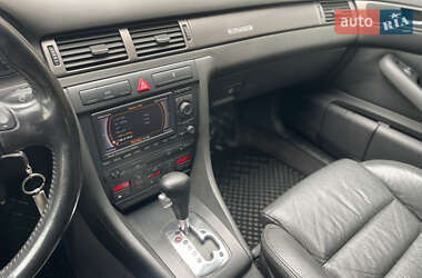 Универсал Audi A6 2004 в 