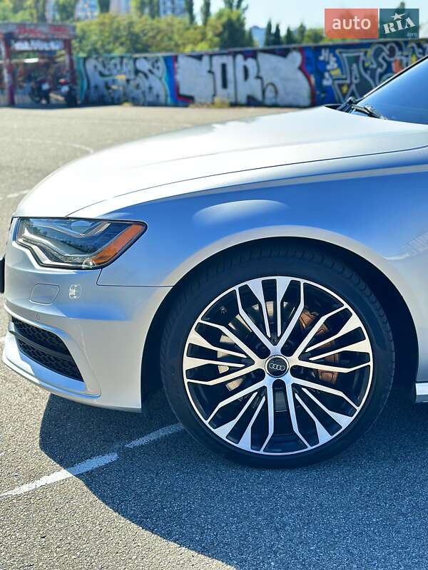 Седан Audi A6 2014 в Киеве