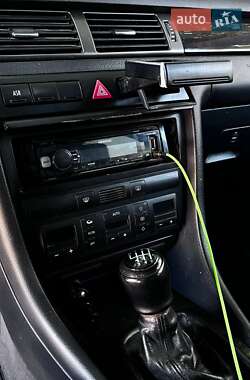 Седан Audi A6 1998 в 