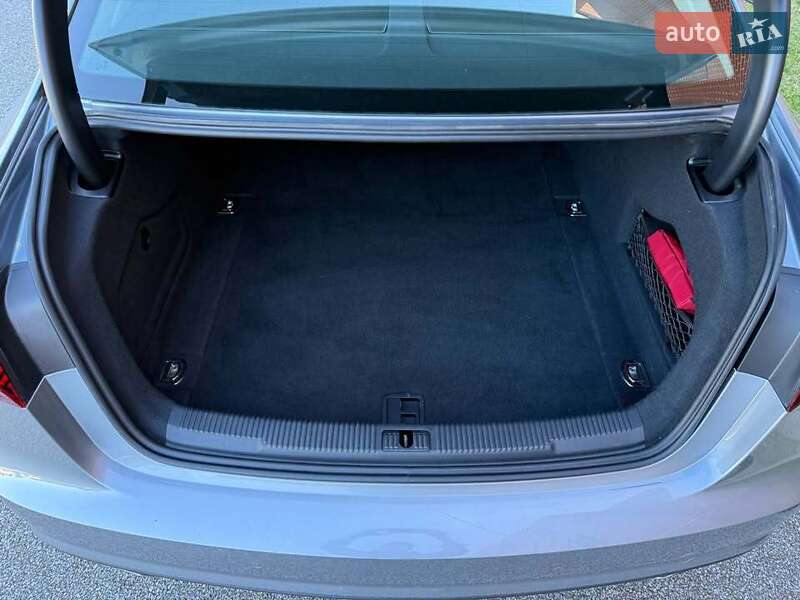 Седан Audi A6 2017 в Виннице