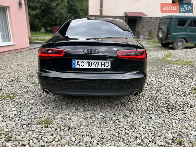 Седан Audi A6 2011 в Буковеле