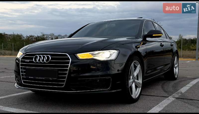 Седан Audi A6 2012 в 