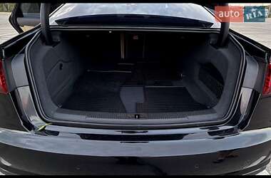 Седан Audi A6 2012 в 