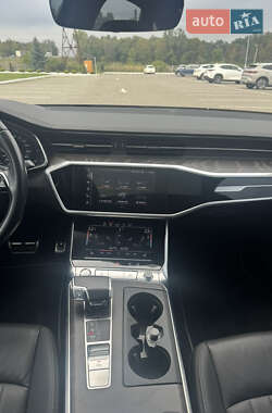 Седан Audi A6 2019 в 