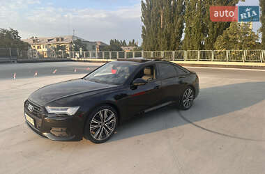 Седан Audi A6 2019 в 