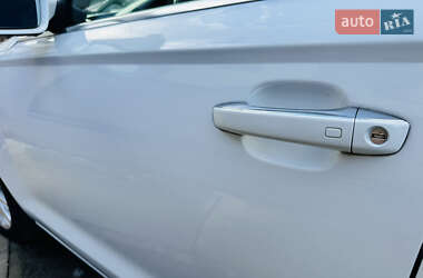 Седан Audi A6 2013 в 