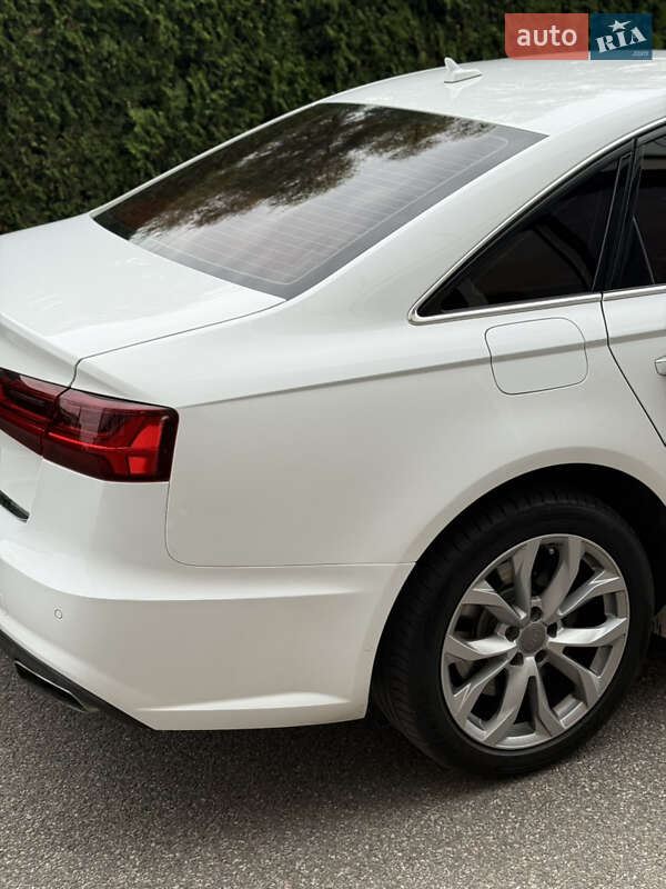 Седан Audi A6 2017 в Киеве