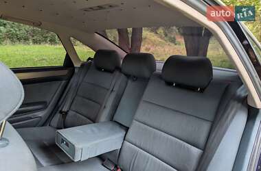 Седан Audi A6 2001 в 