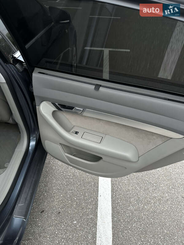 Седан Audi A6 2004 в Киеве