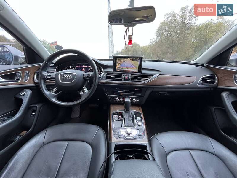 Седан Audi A6 2015 в Новояворовске