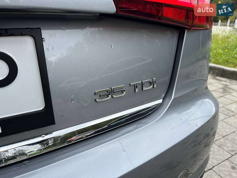 Седан Audi A6 2015 в Новояворовске
