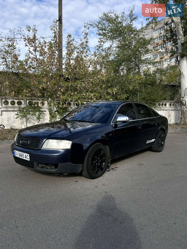 Седан Audi A6 2001 в 