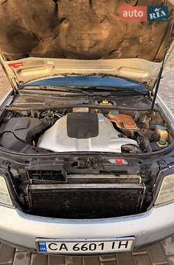 Универсал Audi A6 2000 в 
