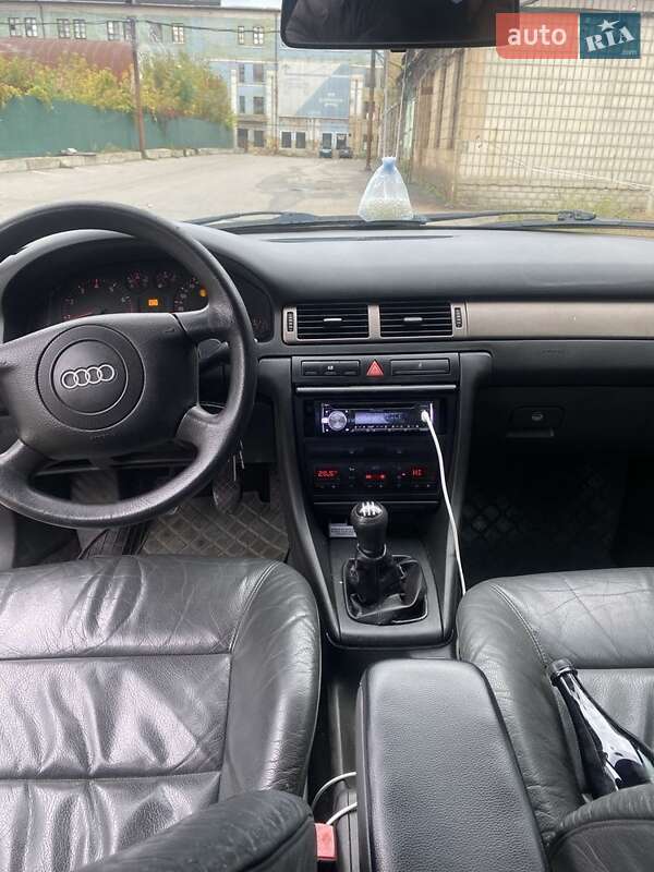 Седан Audi A6 1998 в Киеве