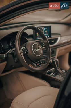 Седан Audi A6 2015 в 