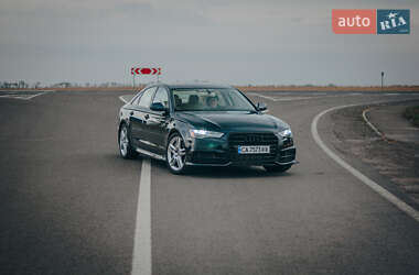 Седан Audi A6 2015 в 