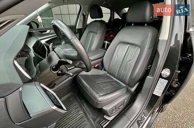Седан Audi A6 2021 в 