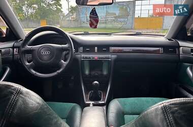 Седан Audi A6 2001 в 