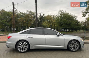 Седан Audi A6 2019 в 