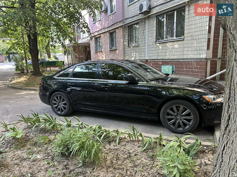 Седан Audi A6 2014 в Дніпрі