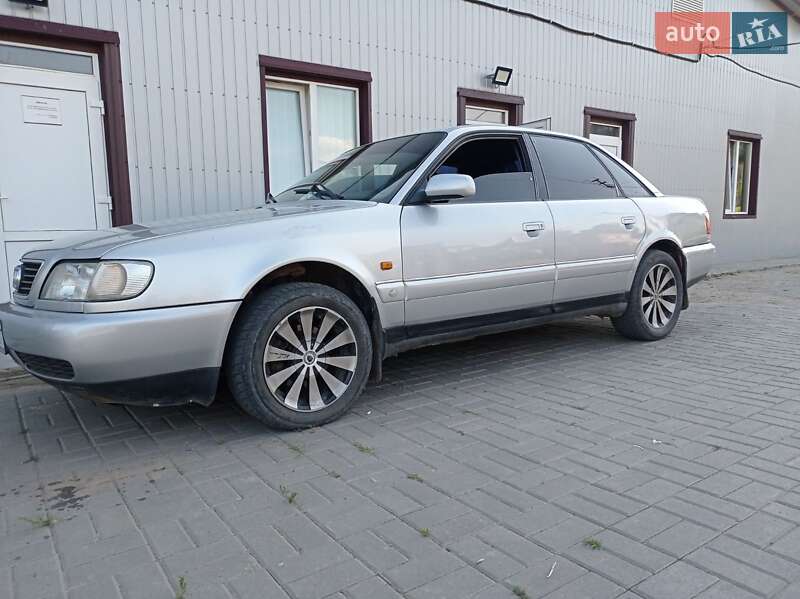 Седан Audi A6 1996 в Виннице