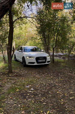 Седан Audi A6 2012 в 