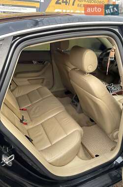 Седан Audi A6 2004 в 