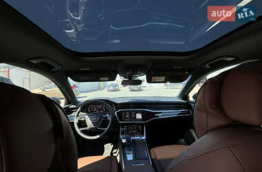 Седан Audi A6 2022 в 