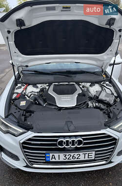 Седан Audi A6 2019 в 