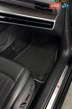 Седан Audi A6 2019 в 