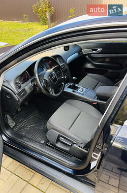 Седан Audi A6 2004 в  фото 6 Седан Audi A6 2004 в