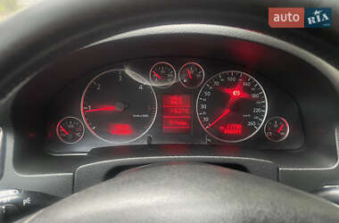 Седан Audi A6 2002 в 
