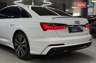 Седан Audi A6 2019 в 