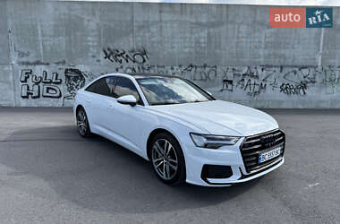 Седан Audi A6 2022 в 
