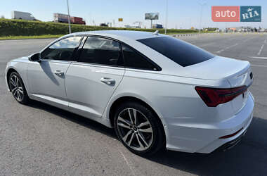 Седан Audi A6 2022 в 