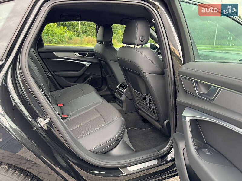 Седан Audi A6 2021 в Радивиліві