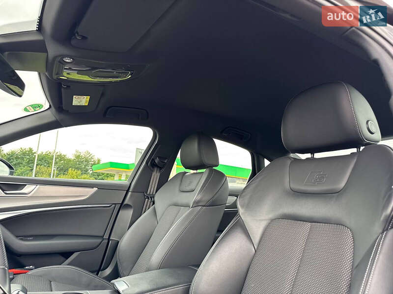 Седан Audi A6 2021 в Радивиліві
