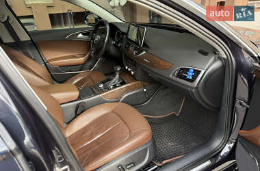 Седан Audi A6 2012 в 